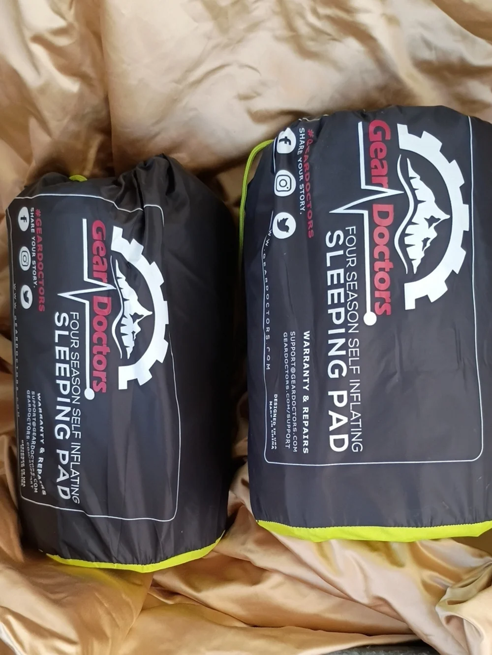 Four-Season Self-Inflating Sleeping Pad - Black with Lime Trim